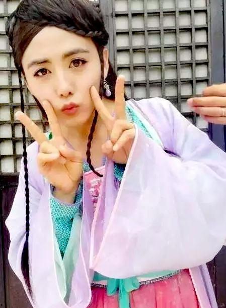 男扮女装的网红吃瓜,揭秘网络红人的真实生活